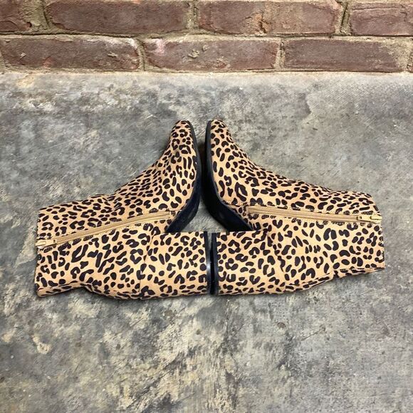 BAR III Gatlin Brown Leopard Print Block Heel Booties Size 8 - Picture 5 of 9